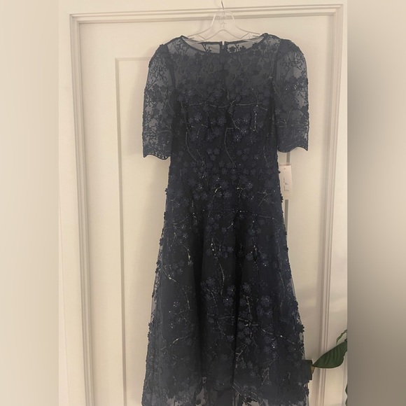 TERI JON BY RICKIE FREEMAN - MIDI - NWT - Size 4 -Beautiful Cocktail Dress -Navy - Picture 4 of 6